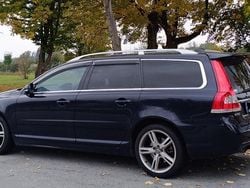 Blau Gebraucht 2016 Volvo V70 Kombi | 12.800 €