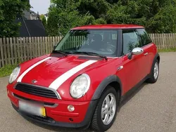 Rot Gebraucht 2005 Mini Cooper Kleinwagen | 4.000 € (Fairer Preis)