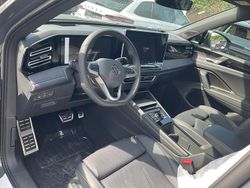 Delfin grau metallic Neu 2025 VW Tiguan R-line SUV | 57.184 € (Teuer)