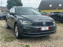 Grau Gebraucht 2021 VW Tiguan Life SUV | 19.499 € (Fairer Preis)