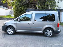 Grau Gebraucht 2016 VW Caddy Trendline Van / Kleinbus | 10.100 € (Superpreis)