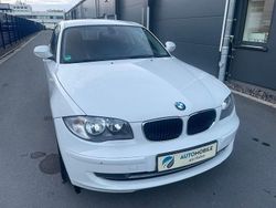 Weiß Gebraucht 2010 BMW 116 Advantage Kleinwagen | 4.990 € (Teuer)