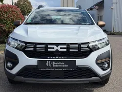 Weiß Gebraucht 2024 Dacia Sandero Extreme Kleinwagen | 16.899 € (Fairer Preis)