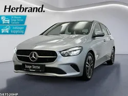 Metalliclack hightechsilber Gebraucht 2024 Mercedes B180 Progressive Van / Kleinbus | 31.890 € (Fairer Preis)