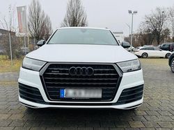 Weiß Gebraucht 2017 Audi Q7 S-Line SUV | 29.999 €
