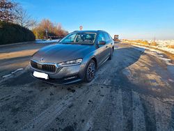 Grau Gebraucht 2022 Skoda Octavia Ambition Kombi | 24.800 € (Fairer Preis)