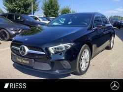 Unilack nachtschwarz Gebraucht 2022 Mercedes A250 Progressive Limousine | 23.880 € (Guter Preis)
