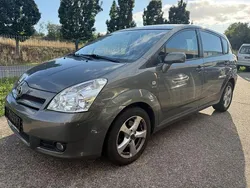 Silber Gebraucht 2005 Toyota Corolla Verso Van / Kleinbus | 7.499 € (Teuer)