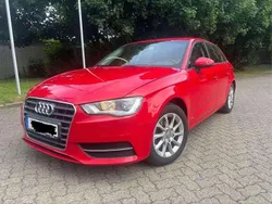 Brillantrot Gebraucht 2015 Audi A3 Attraction Kleinwagen | 7.690 € (Superpreis)