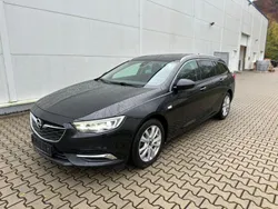 Schwarz Gebraucht 2020 Opel Insignia Innovation Kombi | 8.900 €