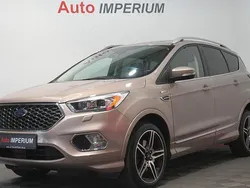 Milano grigio Gebraucht 2016 Ford Kuga Vignale SUV | 18.590 € (Fairer Preis)