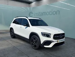 Mercedes GLB220