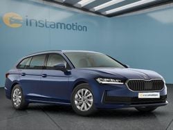 Blau Neu 2025 Skoda Superb Kombi | 39.949 € (Superpreis)