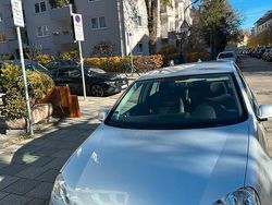 Grau Gebraucht 2006 VW Golf V Kleinwagen | 1.500 € (Guter Preis)