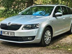 Silber Gebraucht 2016 Skoda Octavia Joy Kombi | 9.400 € (Fairer Preis)