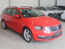Rot Gebraucht 2019 Skoda Octavia Soleil Kombi | 11.950 € (Superpreis)