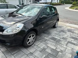 Schwarz Gebraucht 2007 Renault Clio III Kleinwagen | 2.650 €