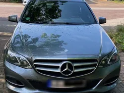 Grau Gebraucht 2016 Mercedes E220 Avantgarde Kombi | 16.200 € (Fairer Preis)