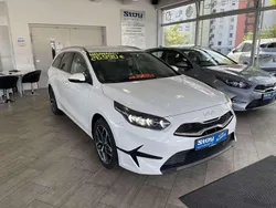 Weiß Neu 2025 Kia Ceed Sportswagon Kombi | 26.990 € (Guter Preis)