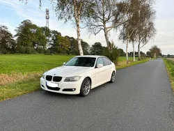 Weiß Gebraucht 2010 BMW 320 Limousine | 8.600 € (Teuer)