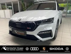 Weiss Gebraucht 2021 Skoda Octavia First Edition Kombi | 29.490 € (Fairer Preis)