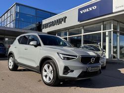 Grau Gebraucht 2023 Volvo XC40 Core SUV | 33.900 € (Fairer Preis)