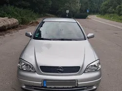 Grau Gebraucht 2002 Opel Astra Kombi | 2.300 € (Fairer Preis)