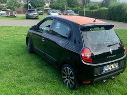Schwarz Gebraucht 2015 Renault Twingo Kleinwagen | 6.000 € (Etwas zu teuer)