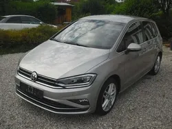 Grau Gebraucht 2019 VW Golf Sportsvan Highline Van / Kleinbus | 20.000 € (Fairer Preis)
