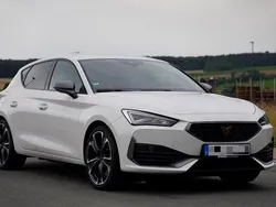 Weiß Gebraucht 2021 Cupra Leon VZ Limousine | 21.300 € (Superpreis)