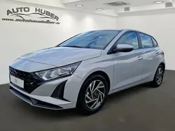 Lumen grey Gebraucht 2024 Hyundai i20 Trend Limousine | 19.900 € (Fairer Preis)