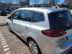 Beige Gebraucht 2016 Opel Zafira Tourer Van / Kleinbus | 8.500 € (Fairer Preis)