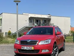 Rot Gebraucht 2009 Skoda Octavia Elegance Kombi | 4.000 €