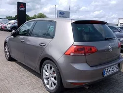 Grau Gebraucht 2015 VW Golf VII Highline Limousine | 9.500 € (Guter Preis)