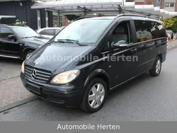 Schwarz Gebraucht 2007 Mercedes Viano Van / Kleinbus | 14.990 € (Fairer Preis)