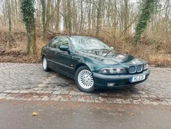 Grün Gebraucht 1996 BMW 523 Limousine | 2.399 € (Guter Preis)