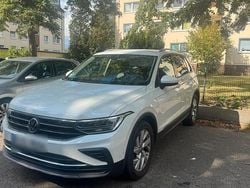 Weiß Gebraucht 2022 VW Tiguan Active SUV | 22.000 € (Superpreis)