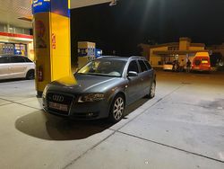 Grau Gebraucht 2008 Audi A4 S-Line Kombi | 3.300 € (Guter Preis)