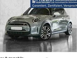 Grau Gebraucht 2022 Mini Cooper SE Classic Kleinwagen | 21.210 € (Fairer Preis)
