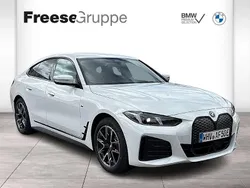 Alpinweiss iii Gebraucht 2025 BMW i4 Sport Line Limousine | 60.490 € (Teuer)