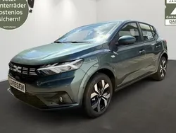 Grün Neu 2025 Dacia Sandero Expression Kleinwagen | 20.635 € (Fairer Preis)