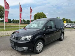 Schwarz Gebraucht 2011 VW Caddy Van / Kleinbus | 8.390 € (Guter Preis)