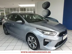 Silber Gebraucht 2018 Kia Ceed Sportswagon Spirit Kombi | 15.990 € (Fairer Preis)