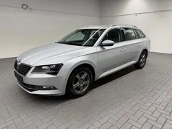 Brilliantsilber metallic Gebraucht 2016 Skoda Superb Kombi | 17.900 € (Fairer Preis)