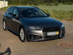 Grau Gebraucht 2019 Audi A4 Sport Kombi | 20.499 € (Fairer Preis)