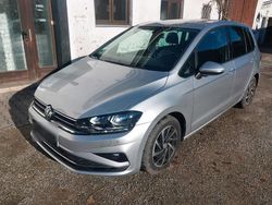 Silber Gebraucht 2018 VW Golf Sportsvan Van / Kleinbus | 15.990 €