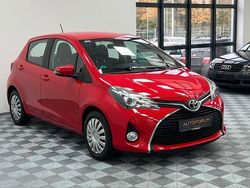 Rot Gebraucht 2015 Toyota Yaris Comfort Limousine | 6.999 € (Fairer Preis)