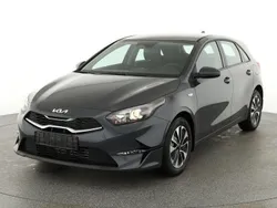 Pentametal metallic Gebraucht 2024 Kia Ceed | 20.445 € (Superpreis)
