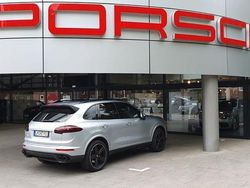 Silber Gebraucht 2016 Porsche Cayenne Platinum Edition SUV | 29.900 € (Fairer Preis)