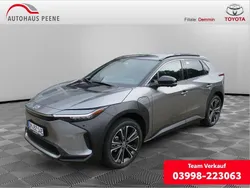 Palladium silber metalic dach Neu 2025 Toyota bZ4X Lounge SUV | 51.900 €